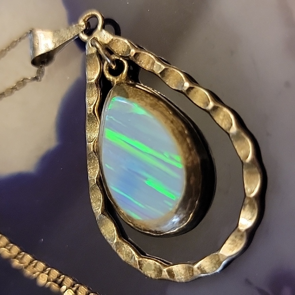 Stunning Mexican Opal Necklace - Teardrop Pendant - Picture 3 of 6
